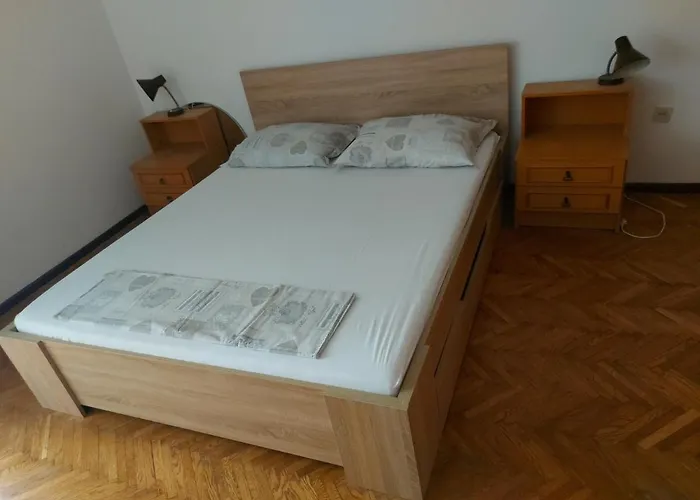 Spacious Budget Apartment